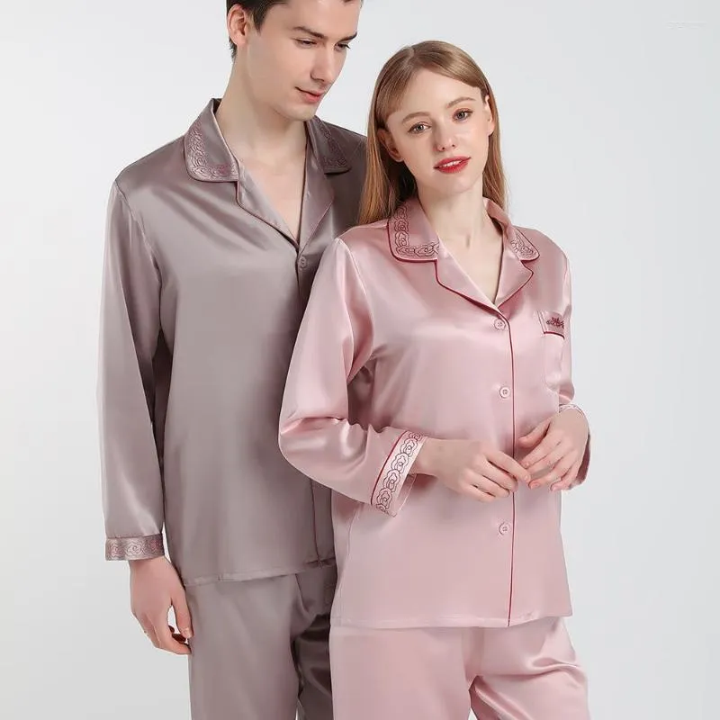 Vêtements de nuit pour femmes pyjamas en soie hommes et femmes Couples lumière luxe broderie manches longues printemps été ver à soie maison vêtements