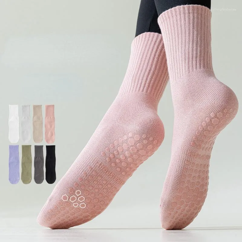 Athletic Socks Solid Color Mid-calf Cotton Yoga Pilates Non-slip Professional Sports Dance Fitness Training Floor