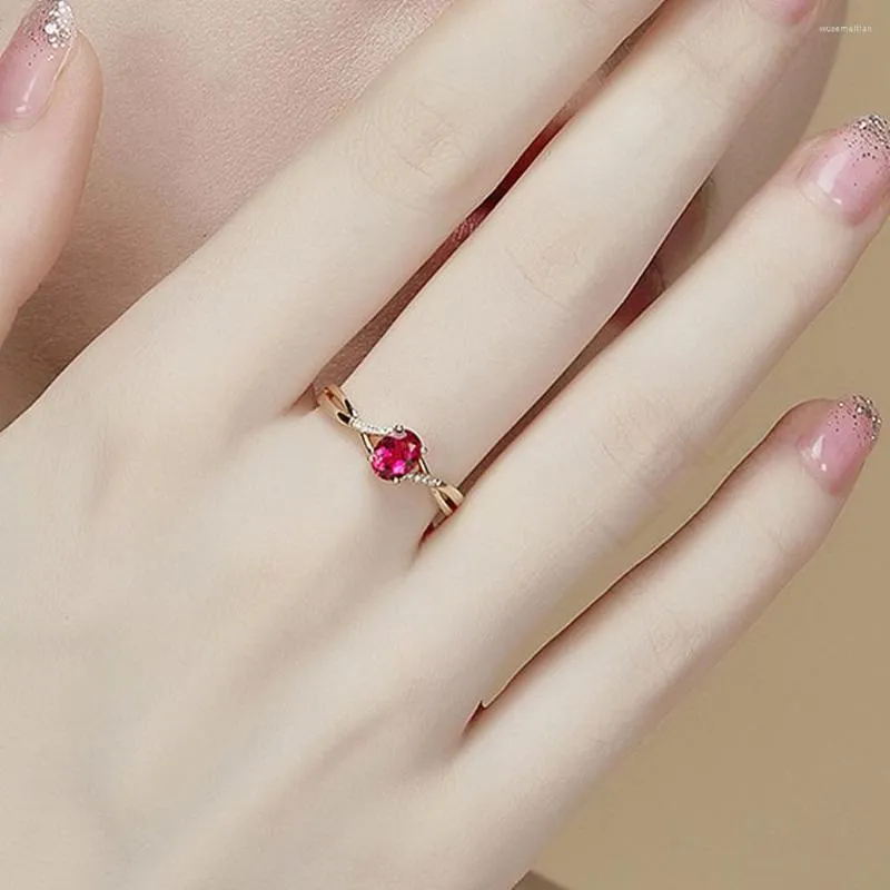 Cluster Rings Rose Gold Tone Fashion Red Crystal Ruby Gemstones Diamonds For Women Concise Jewelry Bijoux Bague Party Anniversary Gifts