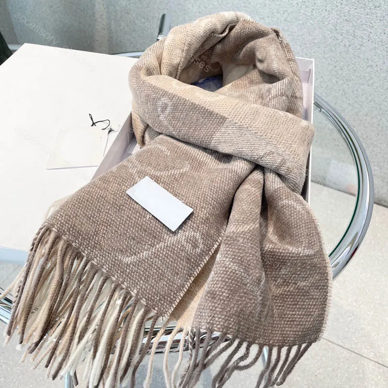 Winter Plaid Wool Scarf Designer Long Shawls Women Cashmere Scarfs Tassels L Scarves for Mens Soft Touch Warm Wraps with Tags Beanie