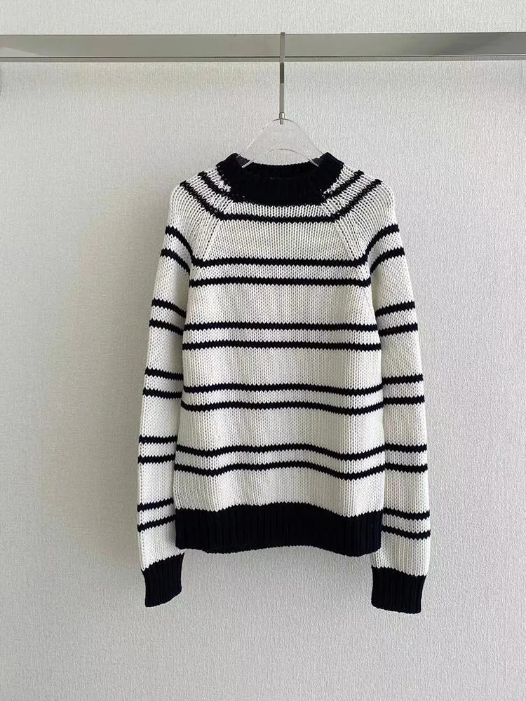 Suéteres femininos moda fios pesados ​​suéter de crochê para mulheres 2023 Autumn de alta qualidade Casual Raglan manga preta listrada saltador branco