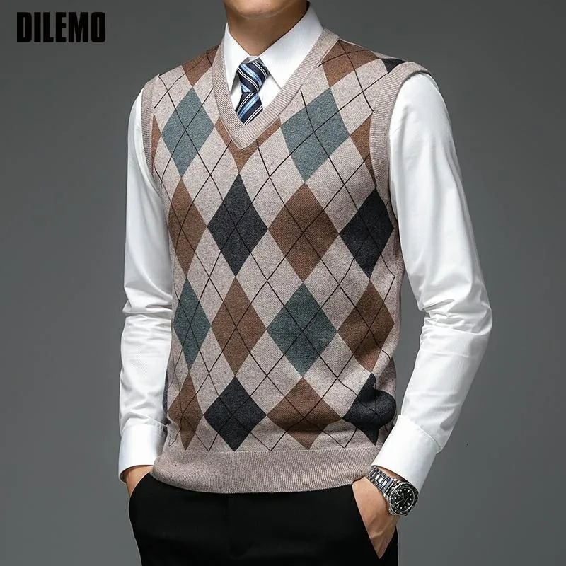 Mens Sweaters Moda Tasarımcı Markası Argyle Pullover Diamond Sweater V Boyun Örgü Yelek Erkekler% 6 Yünlü Kişilik Otum Günlük Giyim 230822