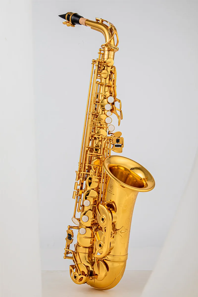 Professional Japan 380 Gold Saxophone In E Flat With Electrophoresis