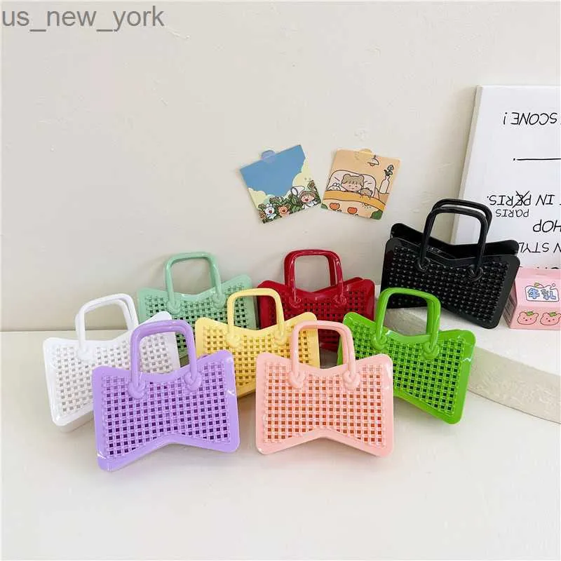 TOTES 2023 New Children's Jelly Bag Bag Butterly Messenger Holiday Beach Bass Mini Pvc Designer Guess Handbags HKD230822