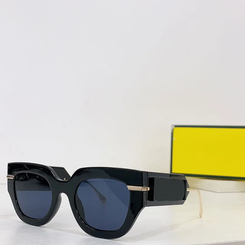 Kadınlar için Güneş Gözlüğü Tasarımcı Güneş Gözlüğü Kadın Lüks Moda 40097I UV Koruma Klasik Retro Lüks Gözlükler Çerçeve Orijinal Kutu Tasarım UV400