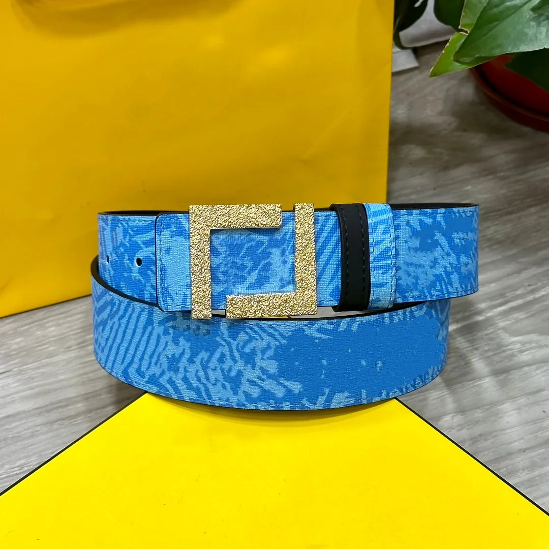 Ceinture réversible en cuir bleu Ceinture de créateur de luxe Ceintures de mode pour hommes 2 couleurs en option Cuir véritable de qualité supérieure avec boîte