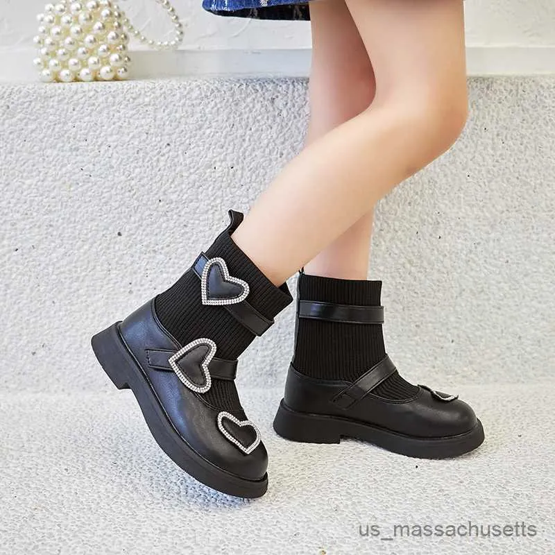 Bottes enfants chaussures Simple amour 2023 nouveau doux décontracté enfants bottines printemps nouvelles filles chaussettes bottes antidérapantes R230822