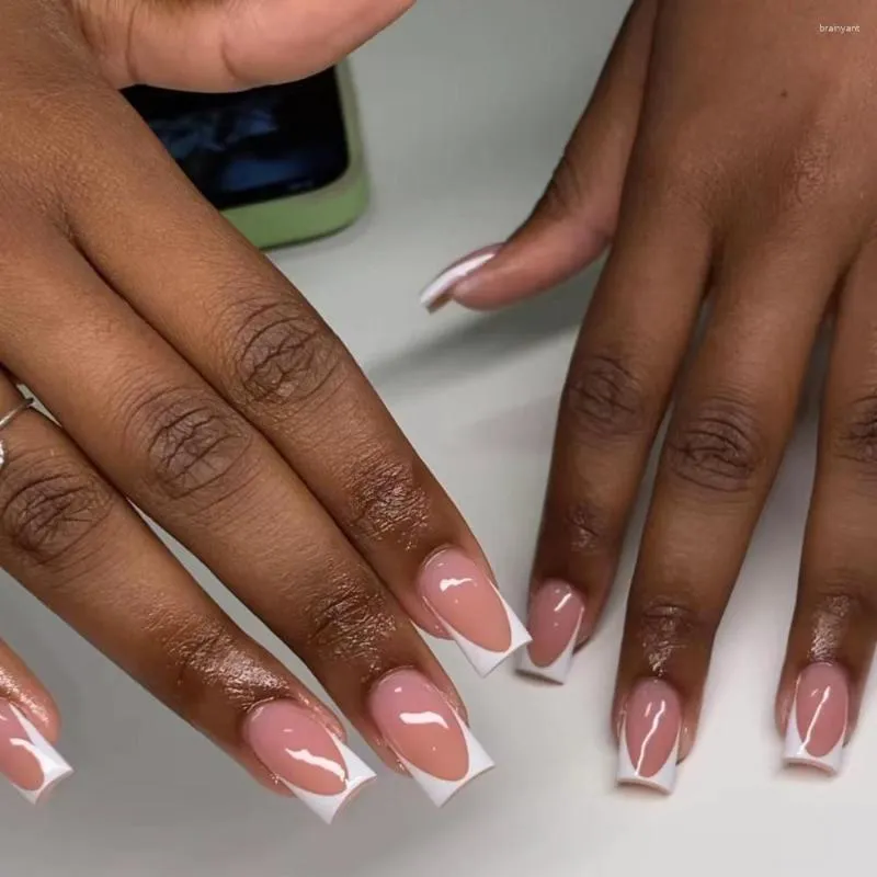 medium short nails