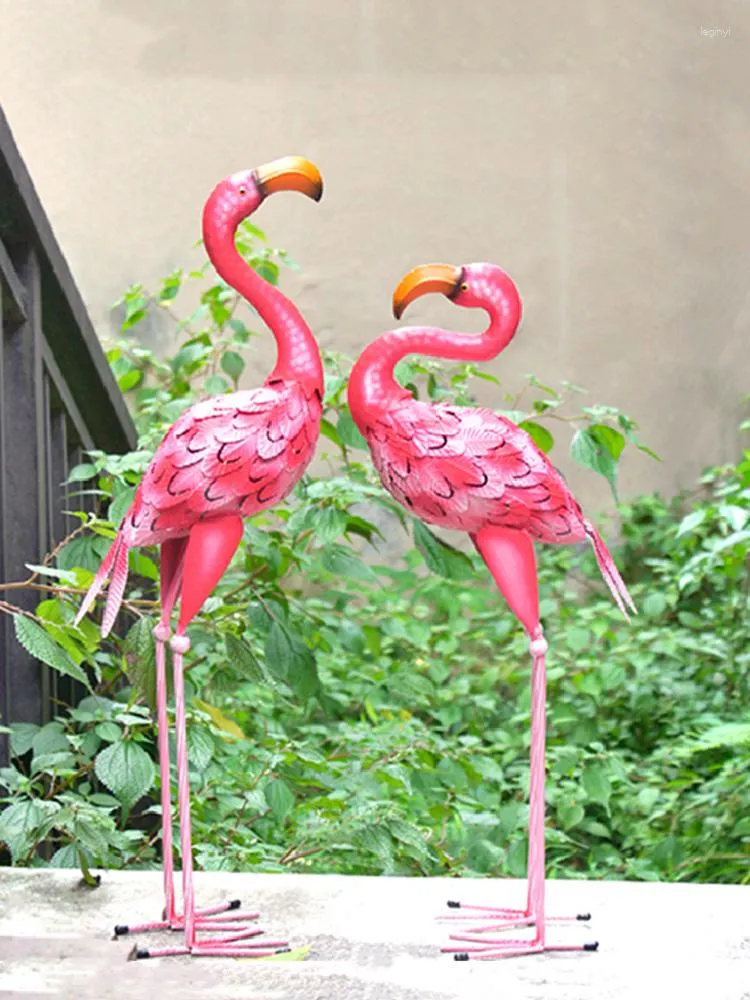 Décorations de jardin Accessoires de jardin Ornements de flamants roses en métal Décoration de paysage d'animaux simulés Grande Statue Figurine d'oiseau