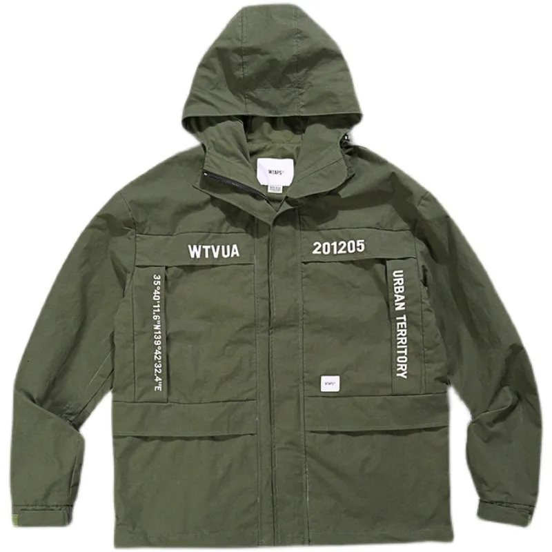 WTAPS japoneses WTAPs de outono Cargo de inverno masculino casual casaco de beisebol solto com capuz ao ar livre Jackets de carga quente 230821