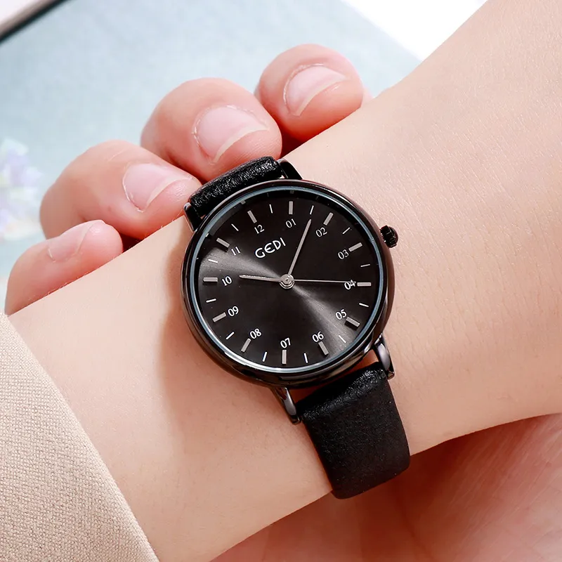 Zegarek dla kobiet Wysokiej jakości luksusowy kwarcowy projektant Waterproof Leather Stray 32 mm