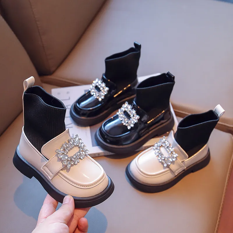 Boots Child Fashion Boots Spring en Autumn Girls Princess Square Buckle Ademende sokschoenen Koreaans 230821