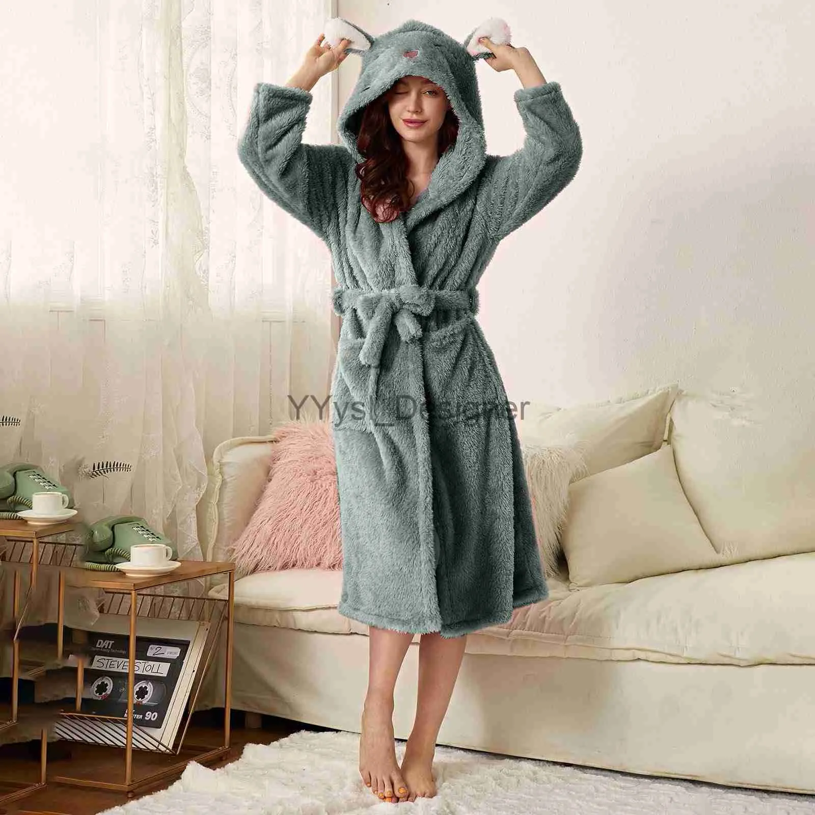 Womens Double Pocket Hooded Flannel Bathrobe With 3D Ear Buttons Soft And  Warm Double Faced Velvet Hooded Towel Robe Wrap X0822 From Yyysl_designer,  $15.91