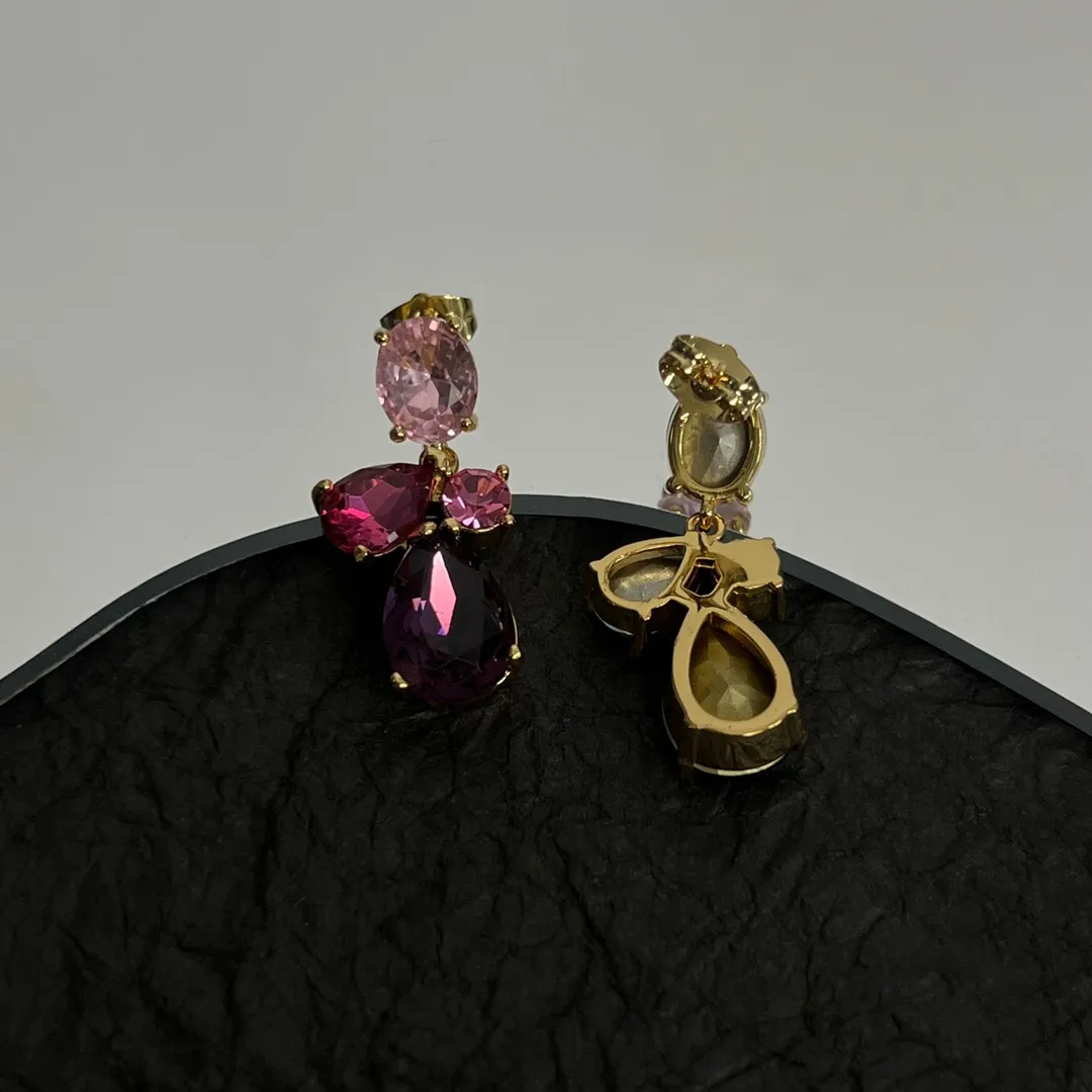 Kvinnors örhängen lyxmode nya diamant smycken trend enkel designer rosa guldörhängen tillbehör