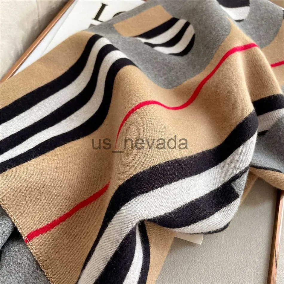 Sciarpe sciarpa designer sciarpe da uomo femmina di lusso di oversize di colore gradiente classico lettere controlla scialli e sciarpe 6 colori di alta qualità opzionale con E J230822