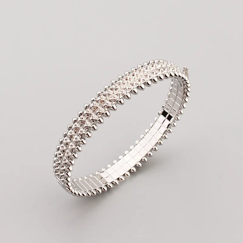 Новый широкий 18 -километровый серебряный браслетный браслет для женщин для женщин