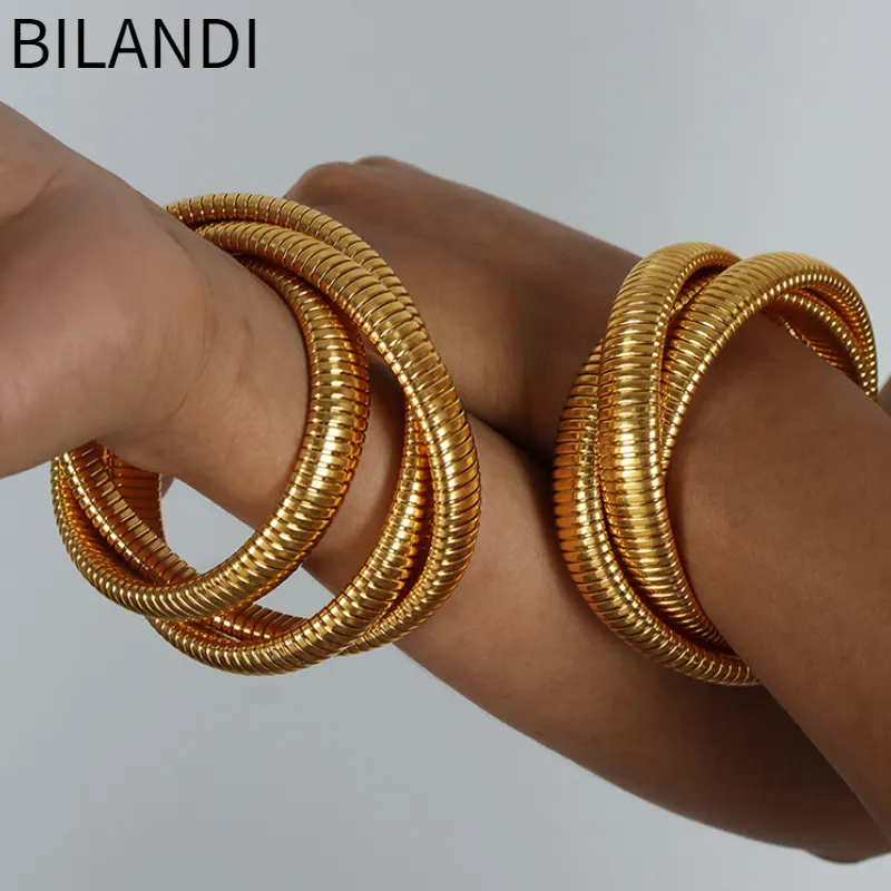 Charm Bracelets Bilandi Modern Jewelry Senior Sense Multi Color Three Layer Weave Metallic Stretch Bracelet For Women Female Bangles Party Gift 230821