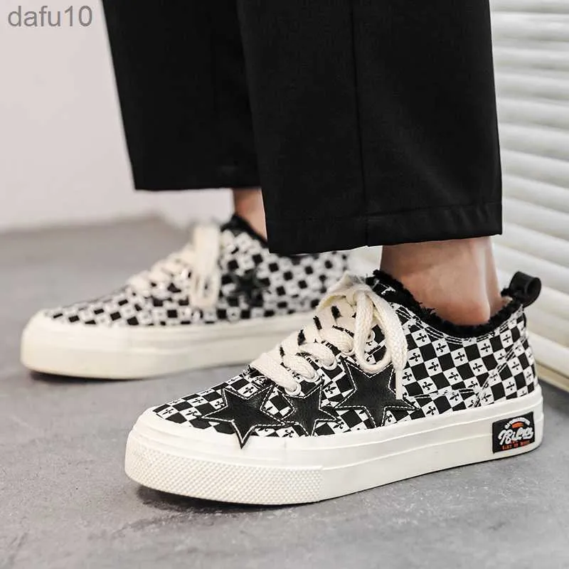 Water Shoes Men Women Sneakers Vulcanized Shoes Lace Up Personalized Star Skateboarding Walking Tennis Sports Shoes Casual Couple Shoe Male HKD230822