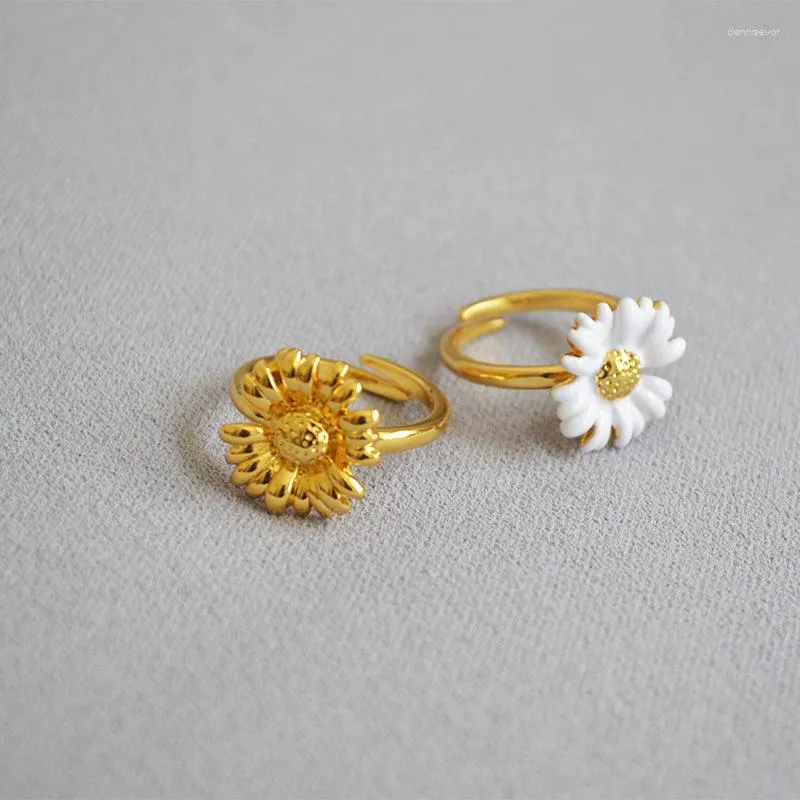 Cluster Rings Original Design Are Gold-plated Brass Delicate Golden Sunflower Little Daisy Flowers Opening Adjustable Ring Finger