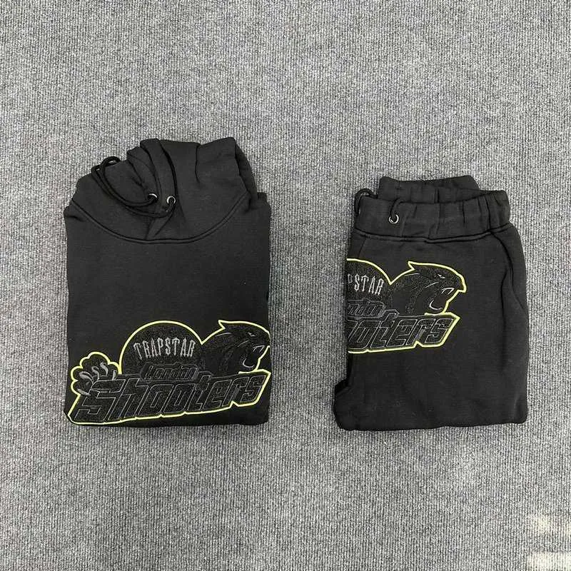 DHgate.com:Black/Lime Trapstar Shooters Hooded Sweatshirt