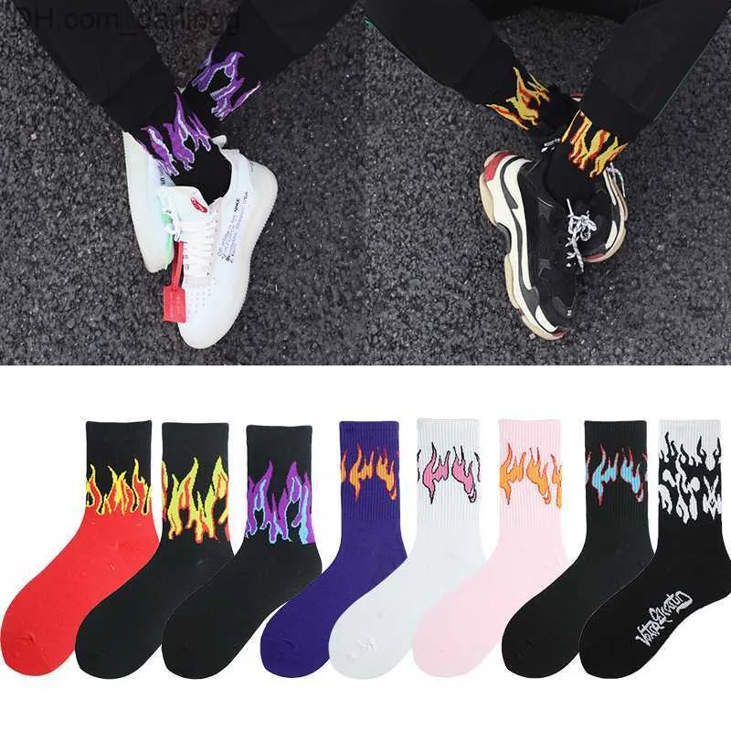 Sports Socks Men's Swimwear Trend Harajuku Style Flame Pipe Cotton Socks European and American Street Hip Hop Skateboarding Socks Q230822