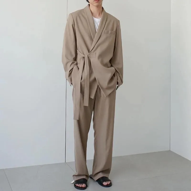 Herrspåriga koreanska stilbälte blazrar Män överrockar topp lös casual manliga jackor stiliga ruffian lyxrockkläder