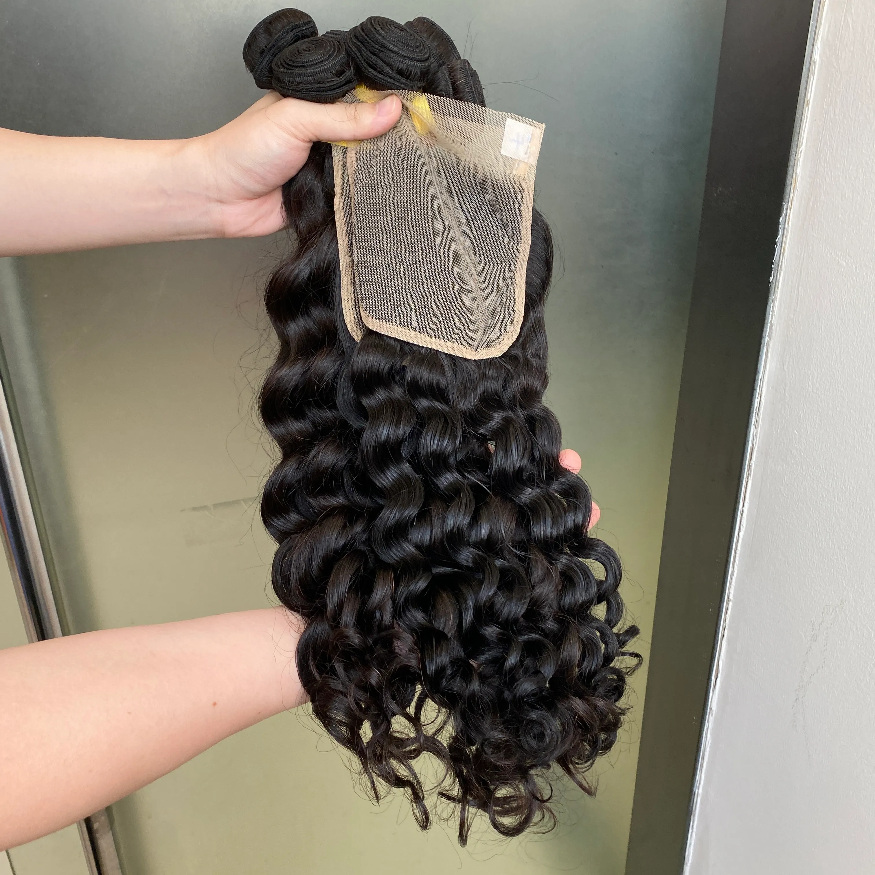 Glamorous Natural Wave 100% Virgin Hair Cheap Brazilian Hair 4Pcs/Lot Peruvian Indian Malaysian Human Hair Weave with Lace closure