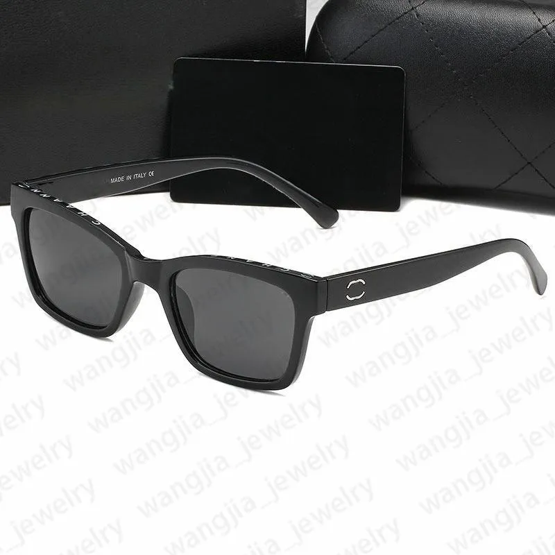 Designer Sonnenbrille Mode Sonnenbrille für Frauen Männer Klassischer Buchstaben Vintage Brille Sonnenglas Goggle Adumbral 6 Farbe Optional