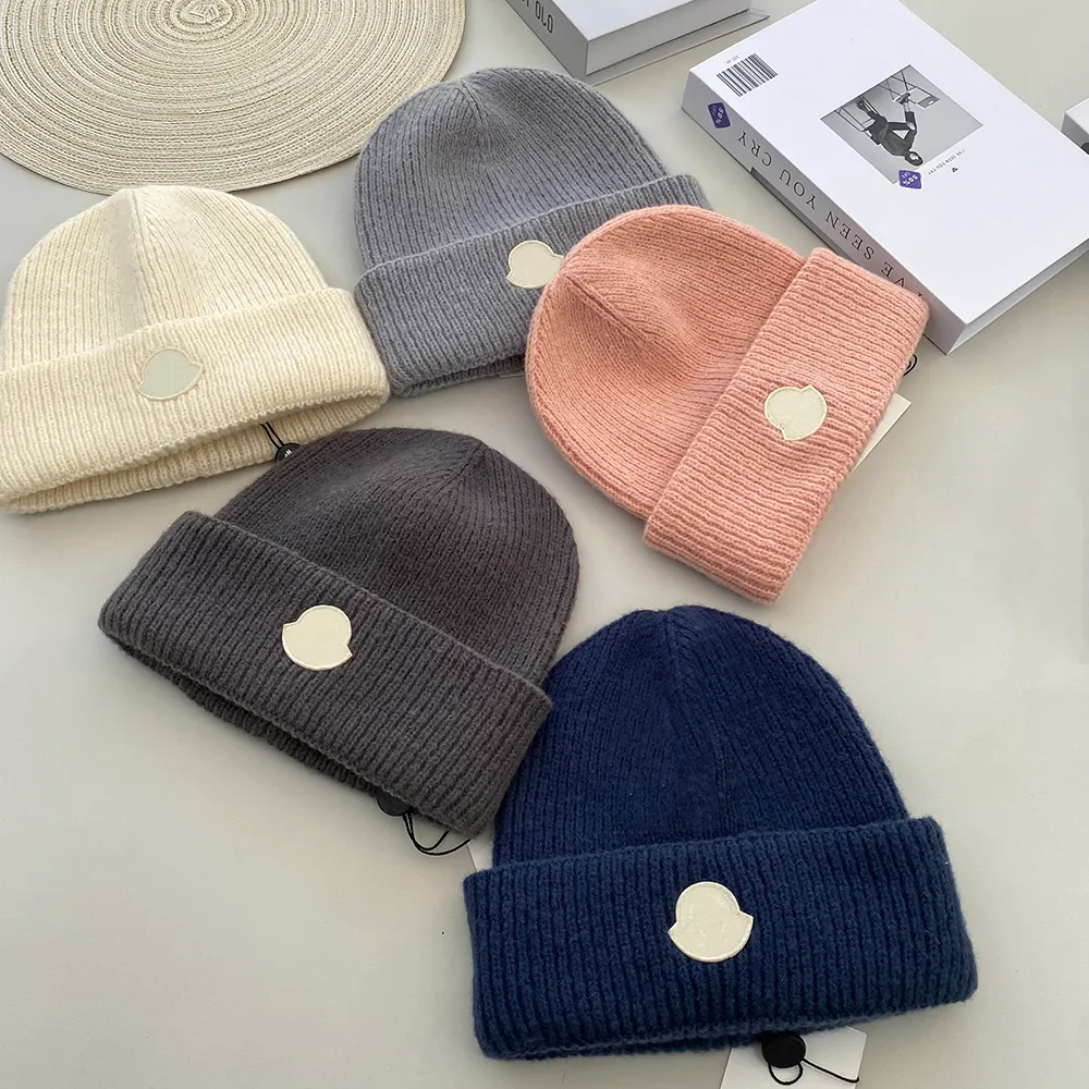 Designer Beanie Cappello di lana lavorato a maglia Nuovi popolari cappelli da donna da uomo in Europa America Antivento e caldi possono essere regalati come regali più alti