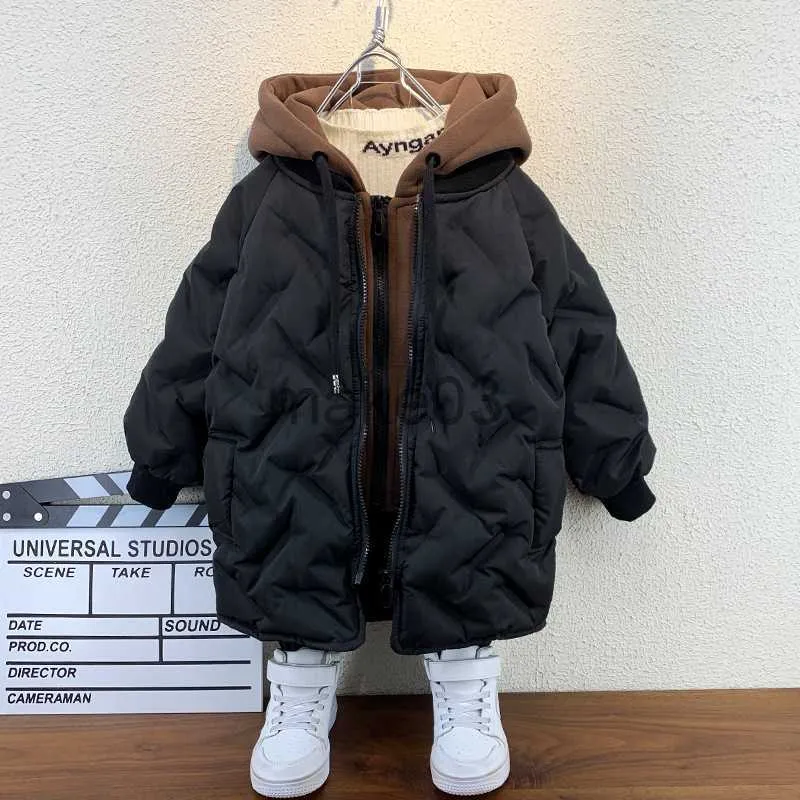 Down Coat Boys Plus Velvet Pamuk Ceket 2023 Yeni Kış Bebek Kalınlaştırılmış Ceket Ceketleri Çocuk Yabancı Tarz Kıyafetleri Parkas Ceket J230823