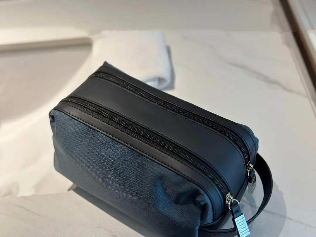 Vattentät tyg dubbel blixtlås stor kapacitet vattentät toalettartikar påse crossbody axel väska kvinnor designer väska handväska axel crossbody väska klassiker