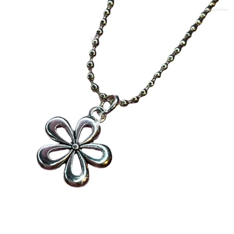 Pendentif Colliers Tendance Niche Daisy Fleur Clavicule Chaîne Tempérament Simple Cou Réglable Collier De Perles Rondes