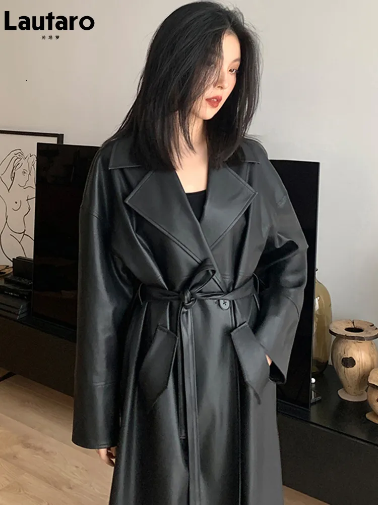 Mulher Leather Faux LaUtaro Spring Autumn Longo Casaco Black Trench For Women Sashes Botão Sónta Solicita Moda Coreana Elegante 230822