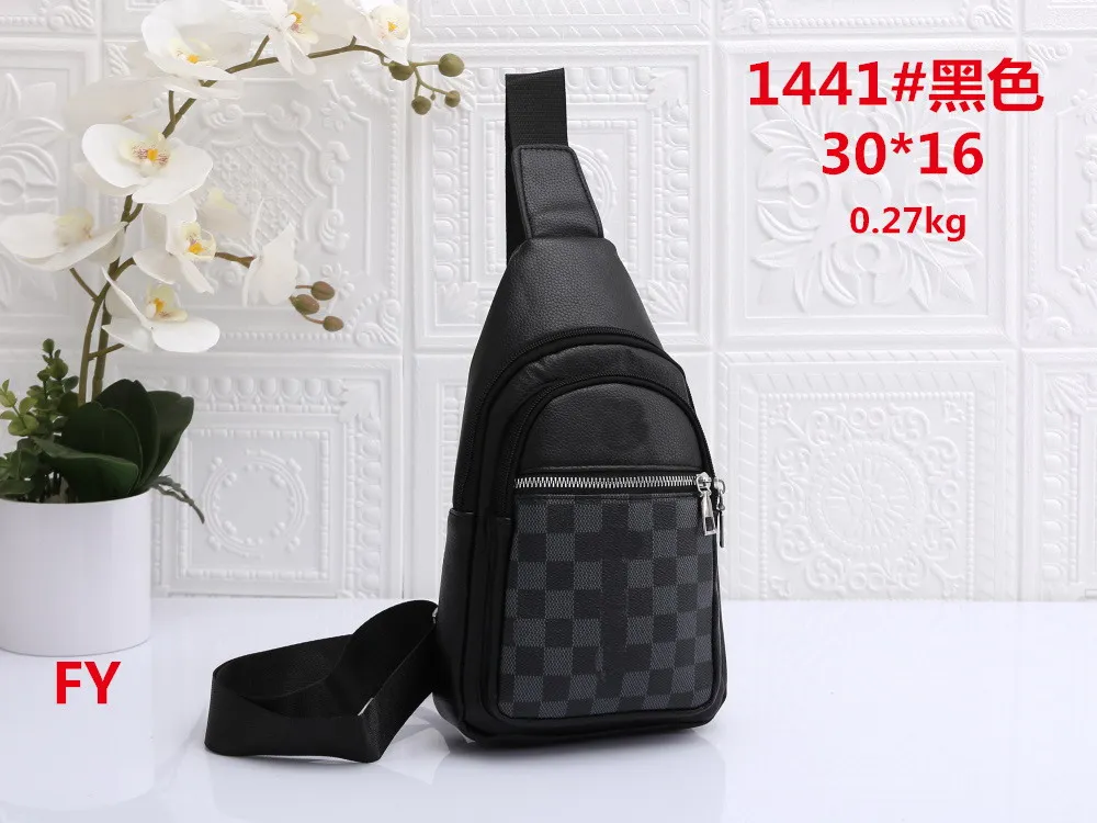 Avenue Sling Bag Crossbody Men Casual Shoulder Bags Man Chest Pack Luxury Messenger Fashion Handväska Läder Canvas Kvinnor Ryggsäck Girls Boys Plånböcker