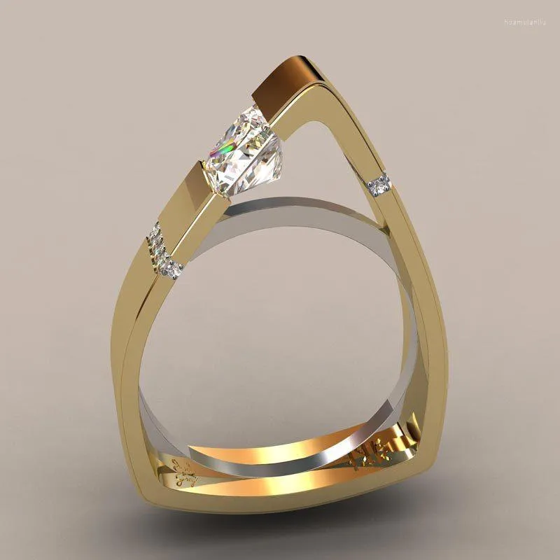Bröllopsringar S925 Sterling Silver European och American Creative Geometric Triangle Ring 18K Gold Color Separation Engagement