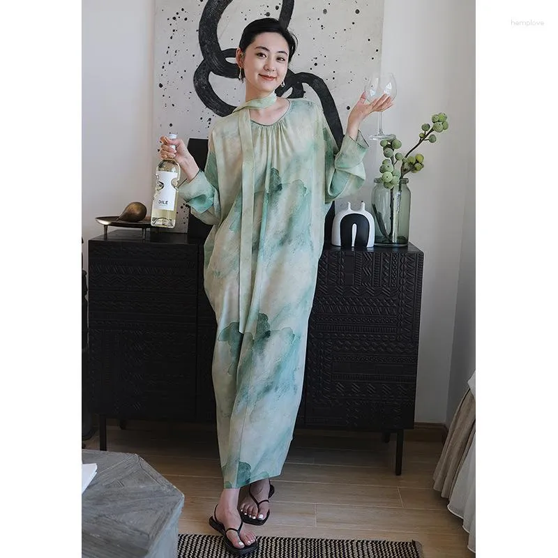 Kvinnors T -skjortor IAF Long Dress Halo Dye Tryckt Fairy Green Mountains and Waters Belt Silk