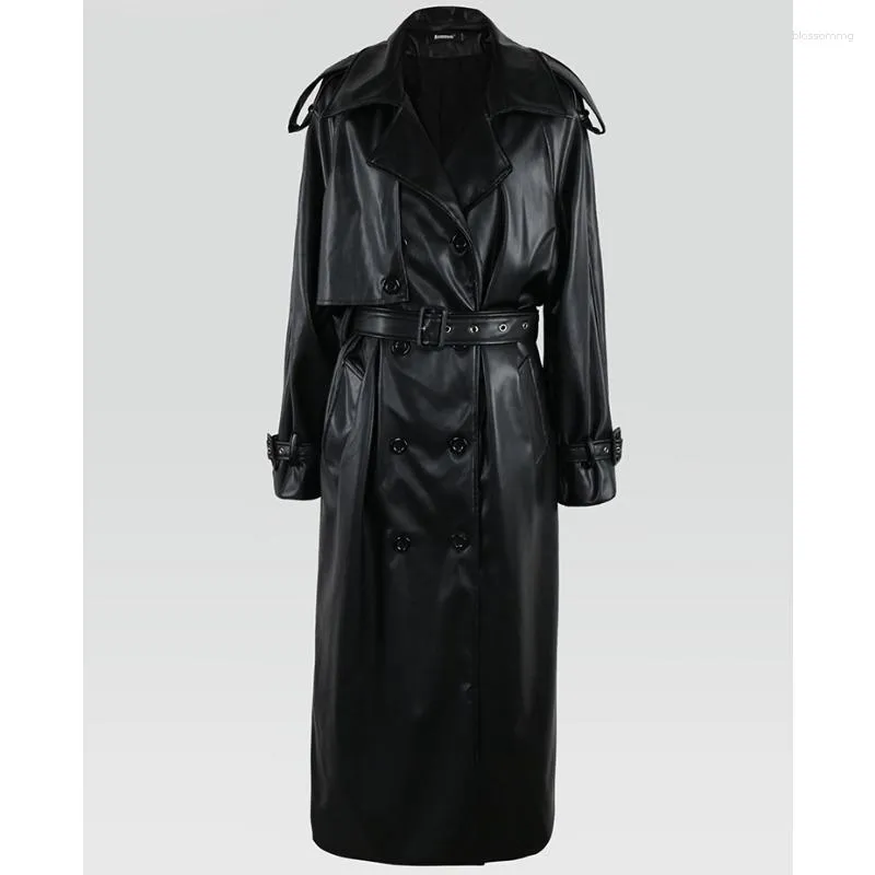 Damesleer 2023 Damesriem Dubbele borsten Losse luxe overjas lente herfst Long Cool Black Pu Trench Coat Warm Jacket