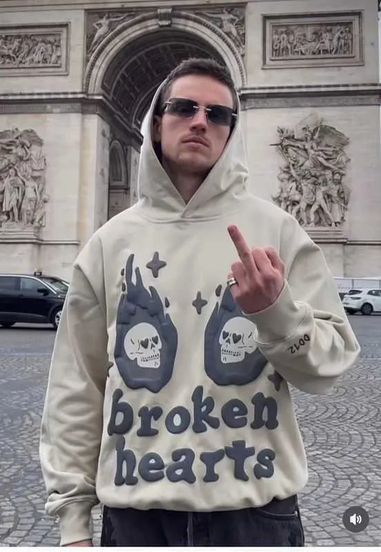 Men s Designer Graffiti oversized fleece hoodie Trendy American High Street Streetwear Sweatshirt with Foam Loose Fit for Couples