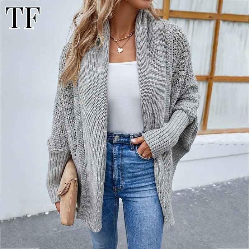 Camiscedores femininos Autumn Winter Knitt Cardigan Women Women Batwing Manga Longa Casual Casual Colinho Moda Tops Superados Roupas Sólidas 230822