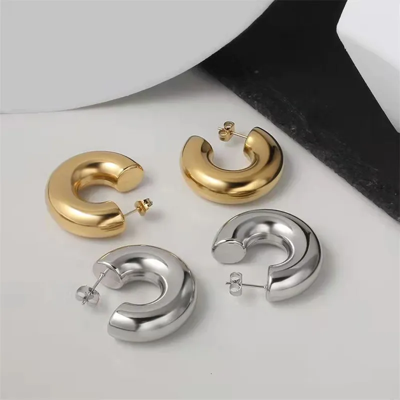Stud aomu 3cm bred fjäder enkel geometrisk minimalism guld silver färg rund tjock metallhoppörhängen för kvinnliga flickor smycken 230823