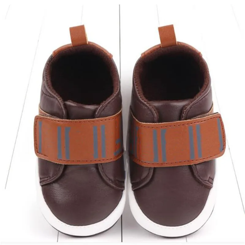 Designer di lusso neonato neonato bambini pavimenti neonati morbidi calzature alenete ragazzi prewalker scarpe da bidone sneaker bambini