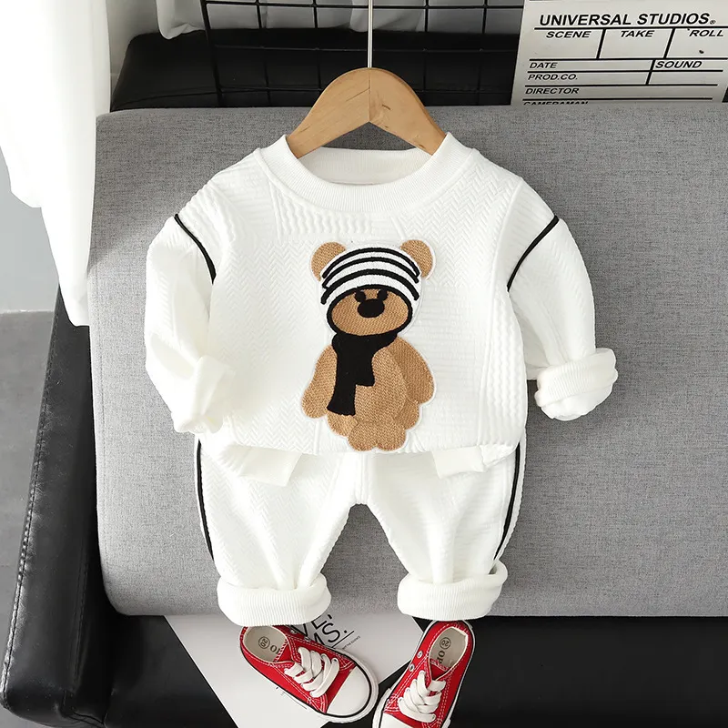 Rompers Spring Autumn Baby Boy Clothes 18 månader Cartoon O Neck Pullover Lång ärm Hoodies Pants Toddler Outfits Girls Clothing Set 230823