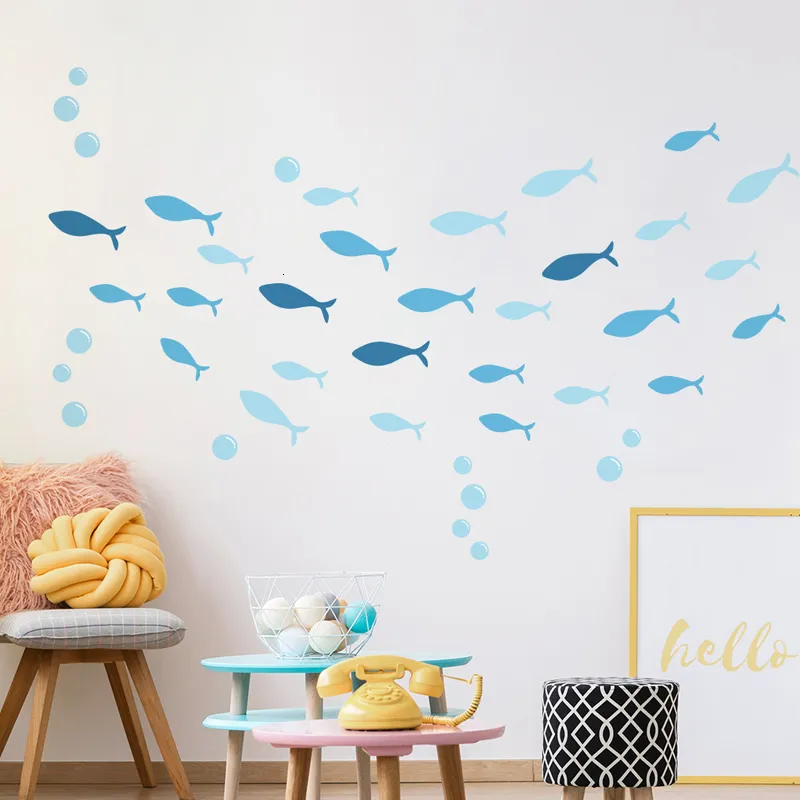 Väggklistermärken 42pcsset Blue Fish Vinyl Wallsticker For Baby Kids Room Badrum Diy Ocean Scene Nursery Decoration Art PA169 230822