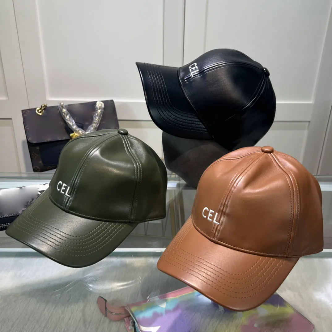 Kvinnors lyxdesigner Ball Cap Men's Hat Leather Material Letter broderi Justerbar storlek 3 Färger Casquette