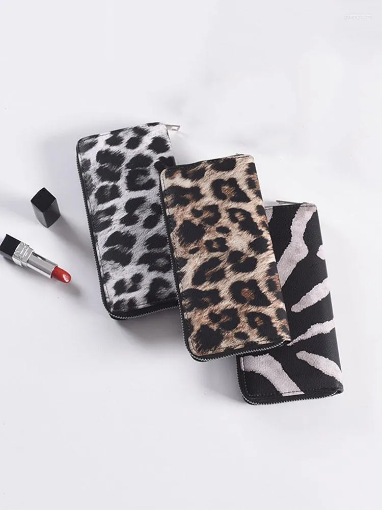 Carteiras Moda PU carteira preto e branco leopardo moeda bolsa clássica clássica de grande capacidade Grista de documentos Bolsa de documentos Ladies Billfold