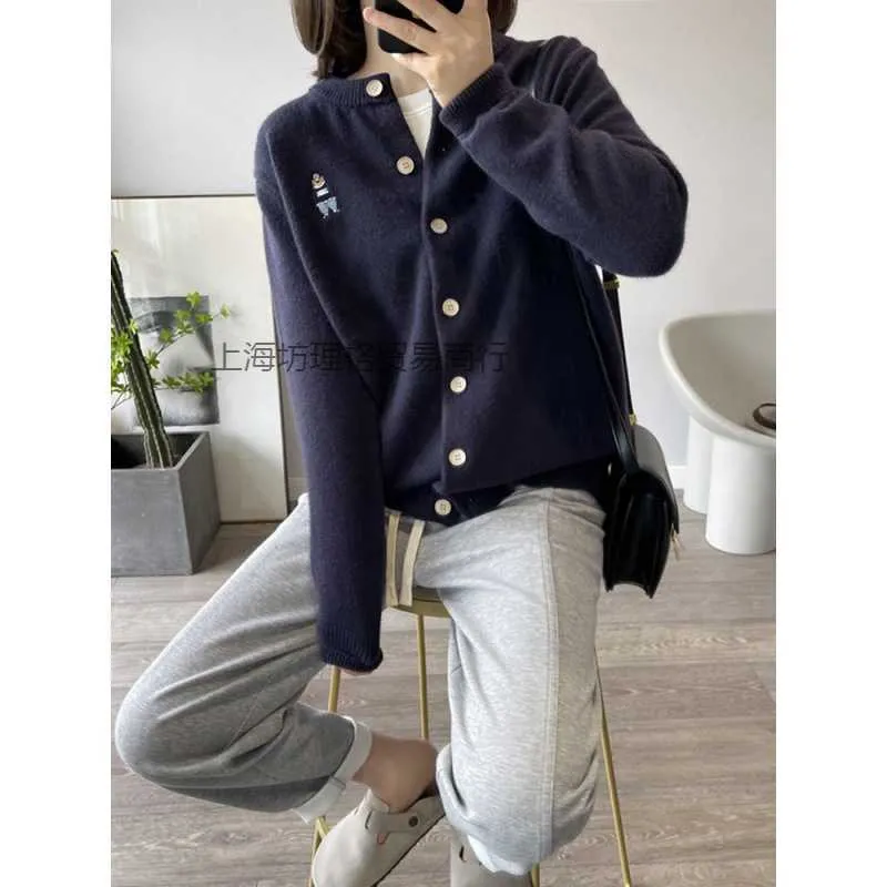 Utsökta broderier Little Bear Sticked Cardigan Women's Spring and Autumn New Single Breasted Round Neck Long Sleeve Sweater