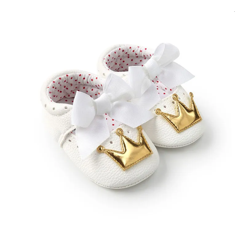 First Walkers Spring Autumn PU Cute Butterfly Crown Anti slip Toddler Shoes Princess Baby Soft Soled Indoor Crib 230823