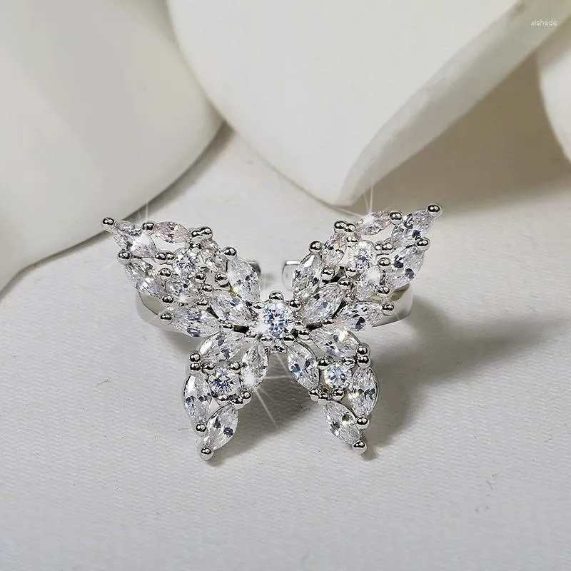 Anneaux de mariage Lumière japonaise Luxe Super Fée Design Papillon Ouvert Zircon Anneau Réglable INS Étoile Rouge Même Style