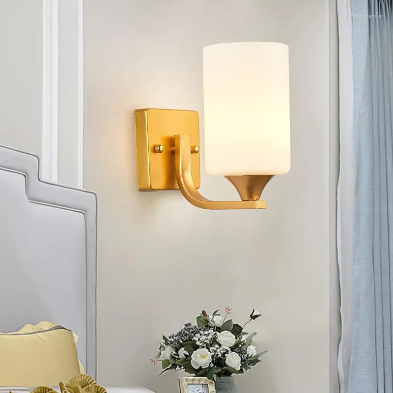 Wall Lamps Gold Crystal Lamp High-grade Bedroom Bedside Lighting Modern Simple El Guest Room Lights For Home