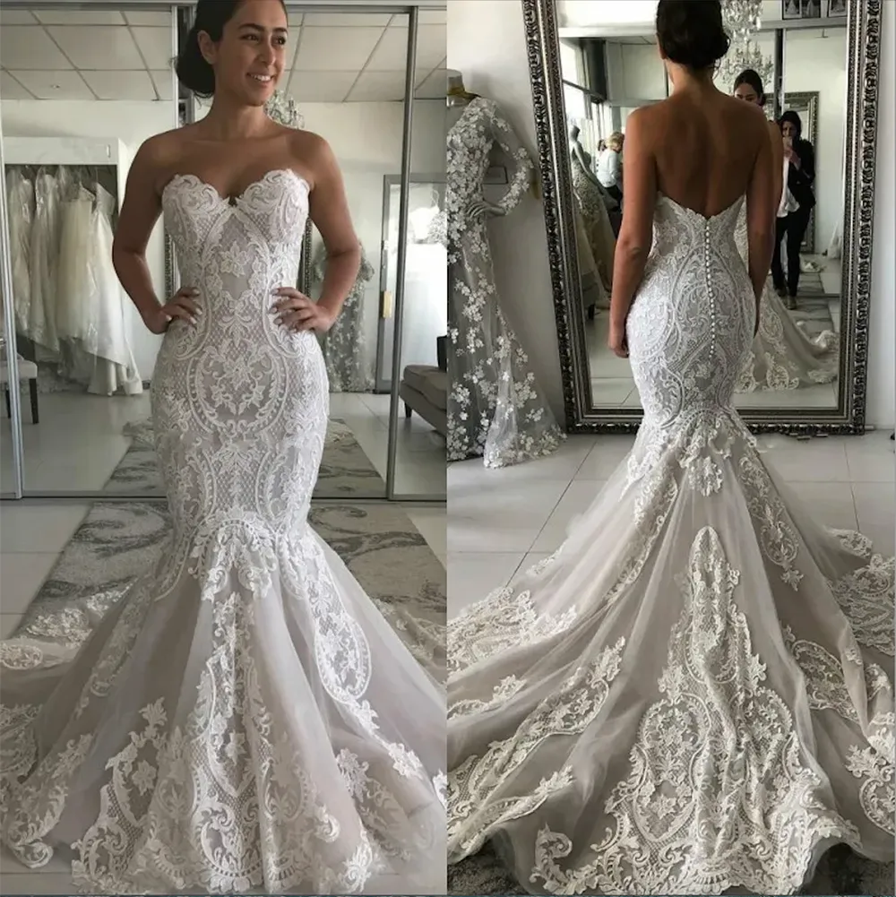 Abiti da sposa sirena vintage Abiti di pizzo a cuore Appliques senza maniche Open Back Open Plus Size Formal Bridal Gowns